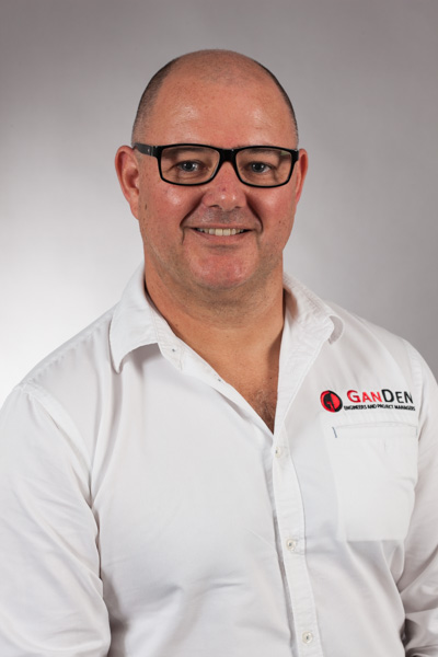 Mr Darron Nutt